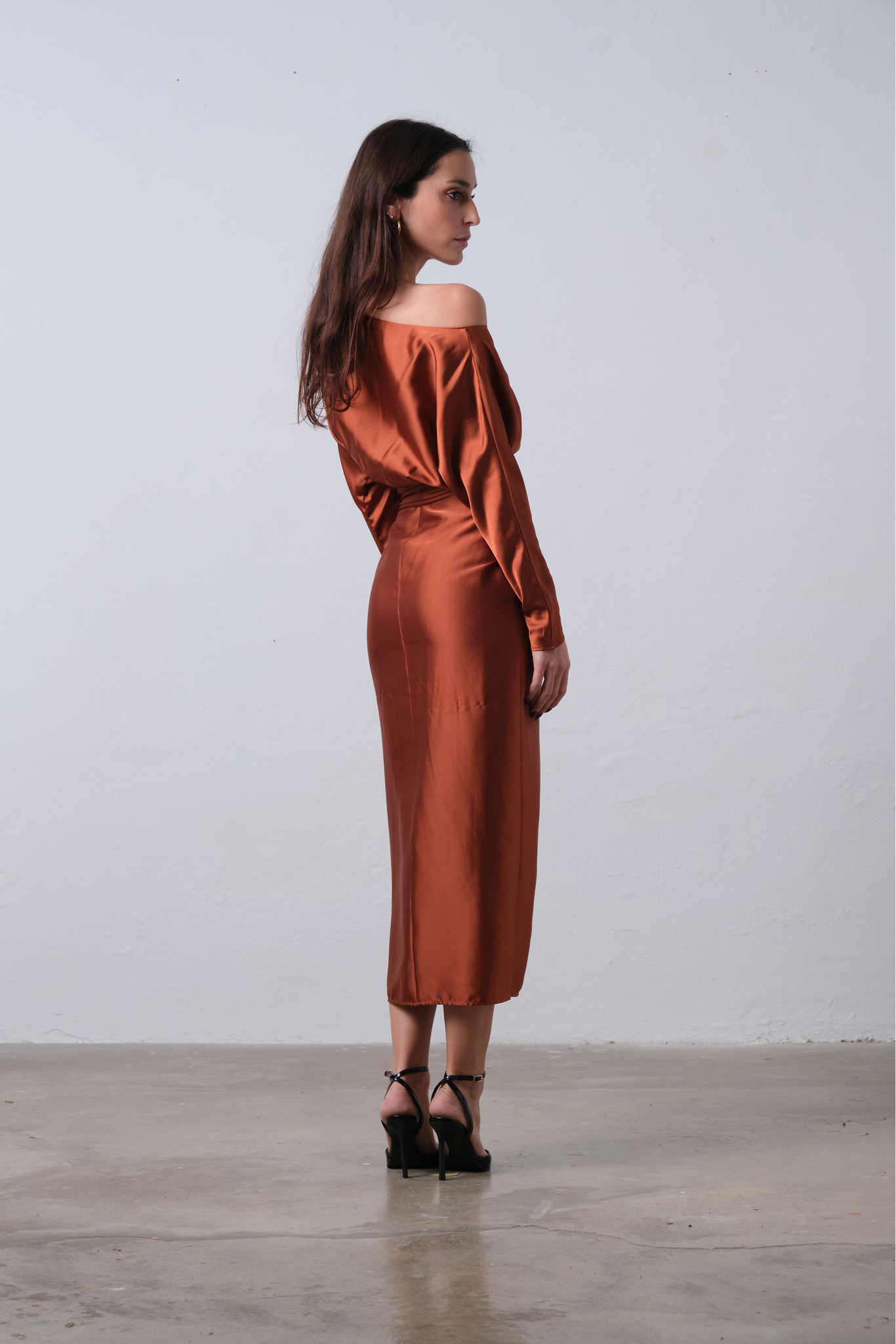 VICTORIA Vestido Midi Canela